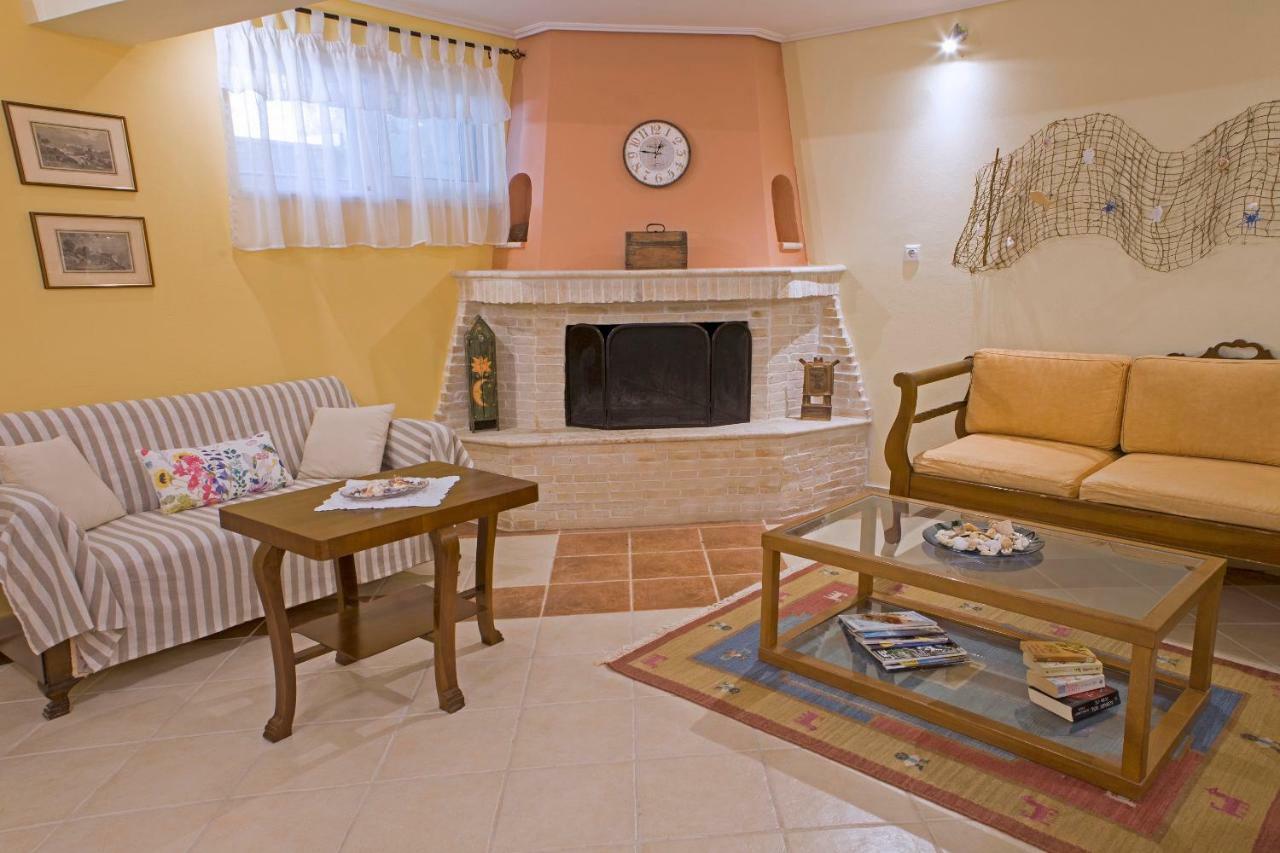 Remezzo Apartments Akrogiali 객실 사진